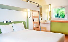 Ibis Budget Lyon Sud St Genis Laval Saint-genis-laval 2*